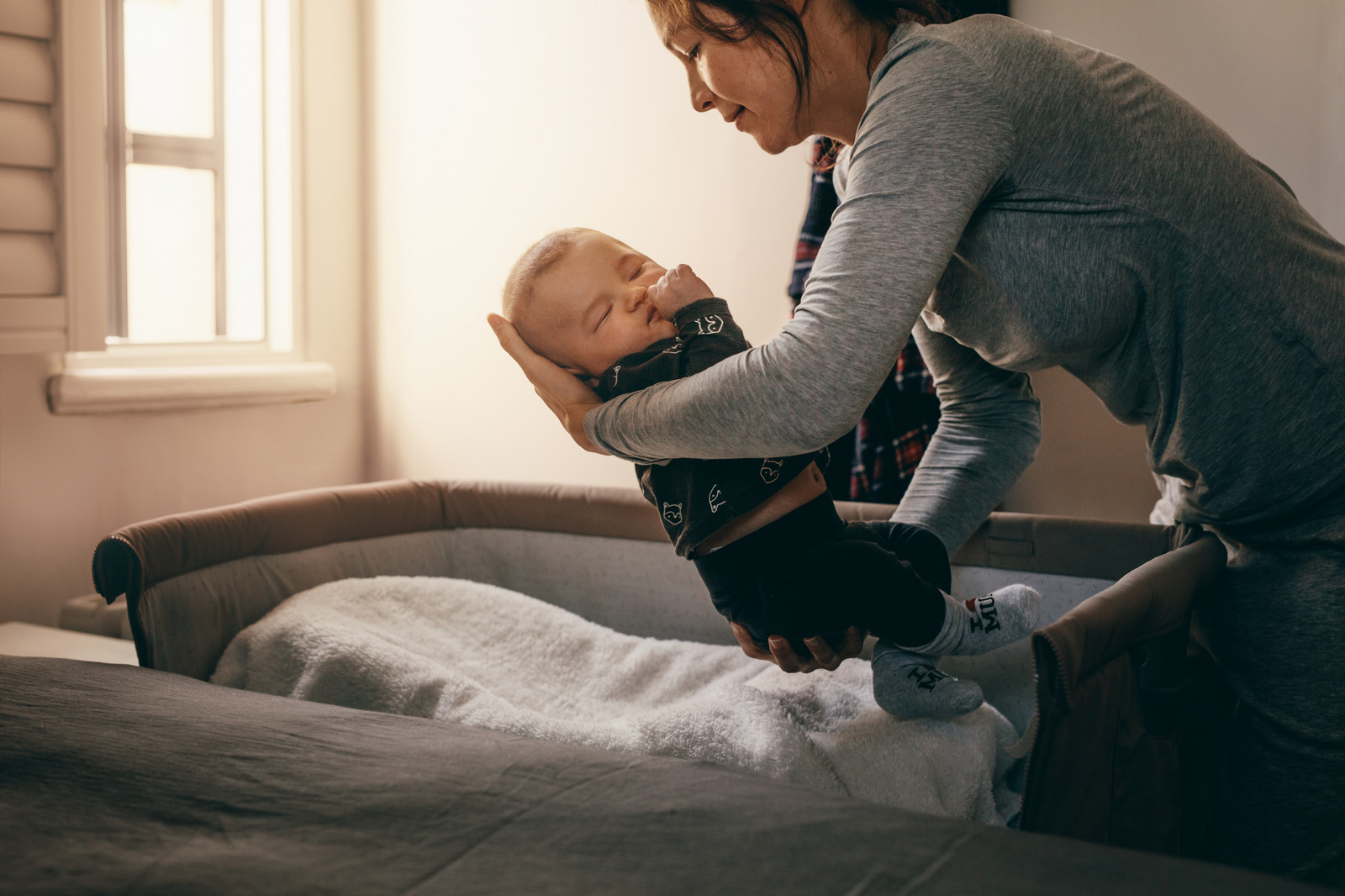 tips for newborn sleep in bassinet