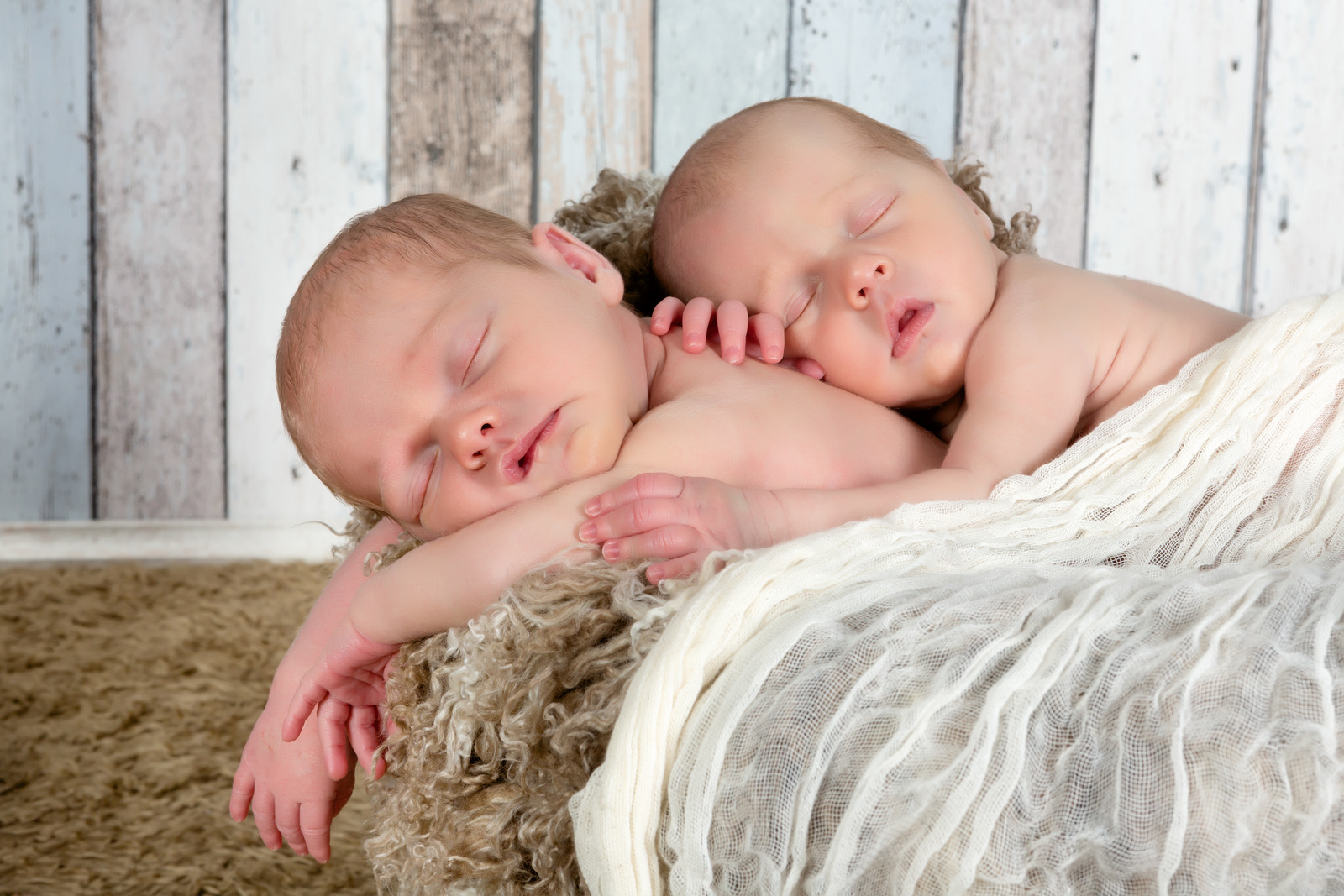 how-many-hours-do-newborns-sleep