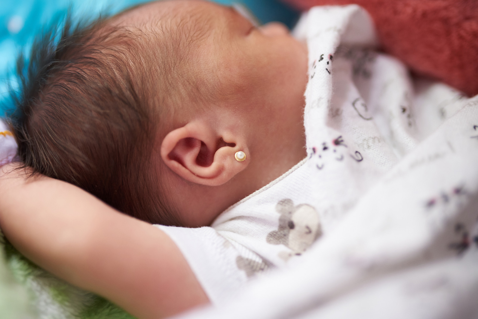 piercing-babys-ears