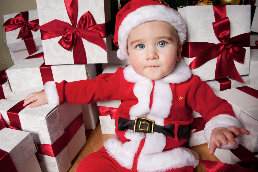 taking-baby-to-see-santa